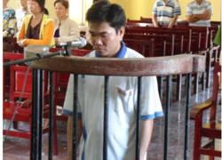 Hại ao tôm, bị tù lẫn phạt tiề.n