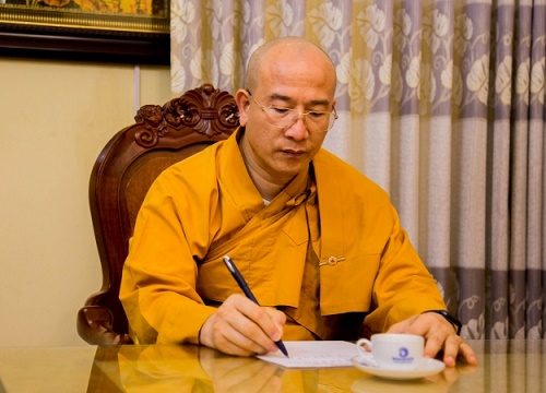 Trụ trì chùa Ba Vàng nói trước hàng ngàn phật tử: "Ma nhập là có, vong nhập là có"