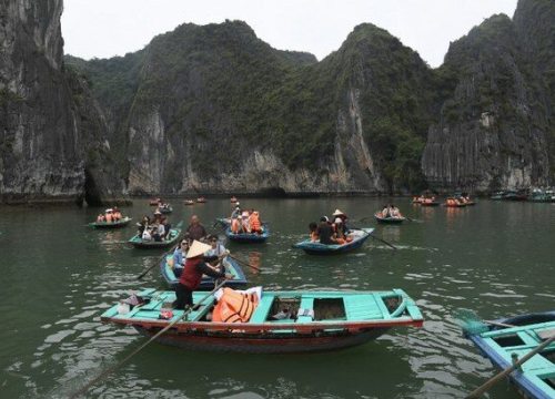 Lật đò ở vịnh Hạ Long, nữ du khách tử vong ngày mùng 1 Tết