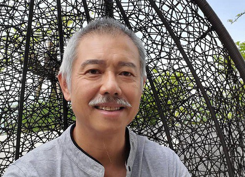 Gây nên cơn bão dư luận trong siêu bão số 9, GS Trương Nguyện Thành có bài học dạy con thấm thía, cha mẹ nào cũng nể phục