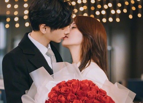 'Nửa là mật ngọt, nửa là đau thương' kết thúc viên mãn, khán giả ngậm ngùi: Mật ngọt dành cho họ, đau thương cho chúng tôi