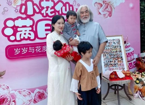 Đạo diễn U70 Trương Kỷ Trung làm đầy tháng cho con