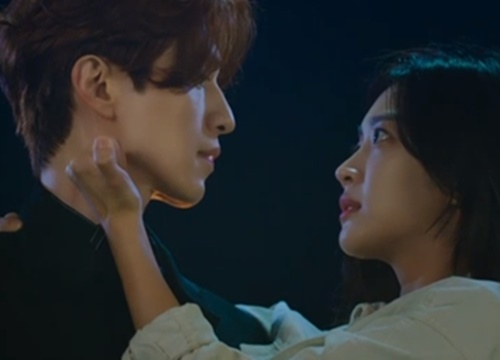 Vừa nhận ra tình đầu, Lee Dong Wook lập tức phải bỏ mạng ở Bạn Trai Tôi Là Hồ Ly tập 4?
