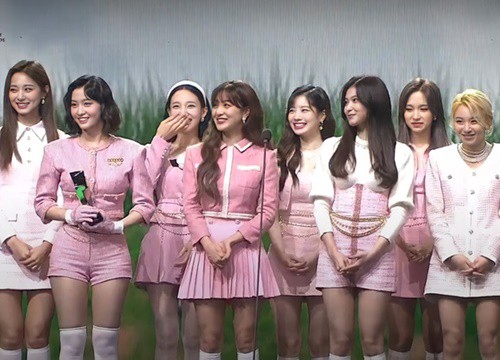 Kết quả AAA 2020: BTC trao giải Daesang vô tội vạ, BTS không còn trắng tay nhưng TWICE, NCT bị chê là không xứng đáng