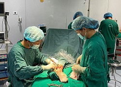 Nhiễm trùng nặng do chó nhà cắn nhưng vào viện điều trị muộn