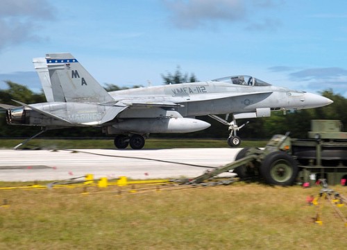 Mỹ đề phòng căn cứ Guam bị đánh úp