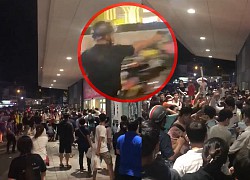 The chaos in front of AEON Tan Phu caused the police to fire 3 shots