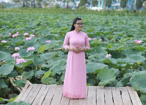 Bị các trường từ chối, nữ sinh khiếm thị 'đi đường vòng' tới học bổng 1,5 tỷ