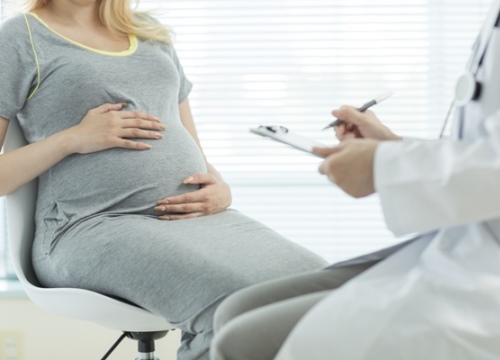 Khởi kiện vì bị phân biệt đối xử lúc mang thai