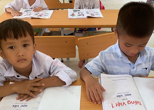 Học sinh tiểu học được đánh giá phẩm chất 'yêu nước'