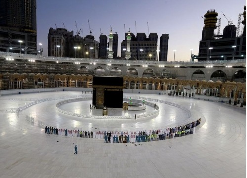 Cảnh hoang vắng hiếm gặp tại các thánh đường Hồi giáo trong tháng Ramadan