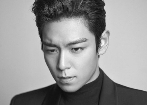 Rộ tin đồn T.O.P (Bigbang) cặp kè với 'bản sao của bản sao Song Hye Kyo' Kim Gabin, cư dân mạng: 'Đào mỏ tốt vào nhé!'