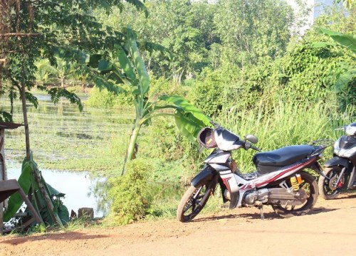 Rủ nhau tắm hồ gần nhà, 2 chị em ruột đuối nước thương tâm