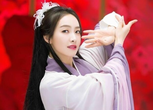 Tống Thiến có tới 4 tạo hình ở phim đóng cùng Vương Nhất Bác, netizen vẫn lắc đầu "nhìn không ưng"