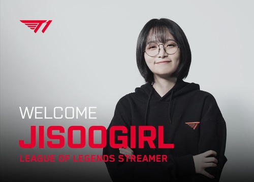 T1 bất ngờ chiêu mộ nữ streamer xinh đẹp Jisoo Girl, tưởng ai hóa ra là người từng 'đo ván' cả Canna tại All-Star