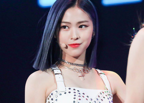 Được IU khen đa tài, Ryujin tự nhận "không giỏi đến thế" nhưng chẳng áp lực khi một mình "cân trọn" 4 vị trí trong ITZY
