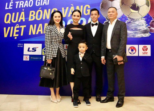 Vợ Văn Quyết: "Chồng giành Quả bóng vàng là hoàn toàn xứng đáng"