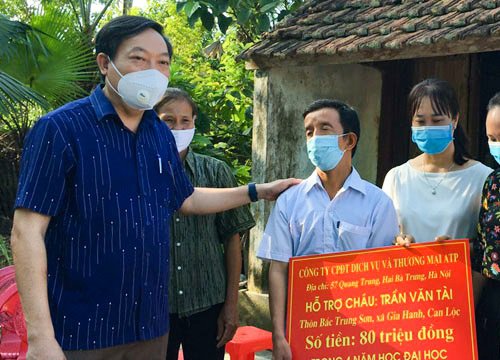 Can Lộc kêu gọi được 420 triệu đồng hỗ trợ 4 học sinh khó khăn vào đại học