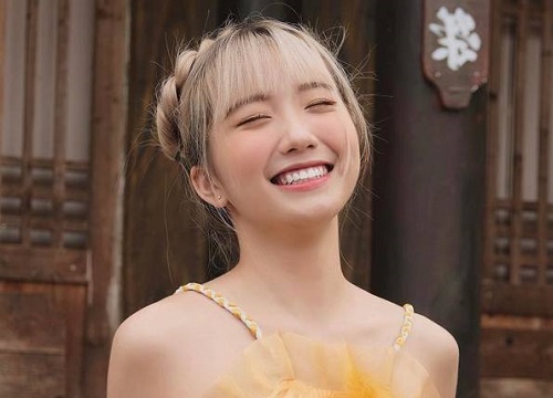 Hot girl 2k4 diện bikini bốc lửa, khoe body nuột nà "không tì vết" sau khi lộ hint đi du lịch cùng thiếu gia Bụt