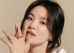 Song Hye Kyo bất ngờ để lộ "tha thu": Nữ thần trong làng gái ngoan ngày nào giờ đã lột xác táo bạo rồi?