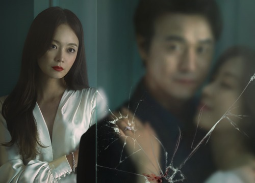 Phát hiện chồng ngoại tình với chị em thân thiết Jeon So Min, Song Yoon Ah sốc đến gây tai nạn xe hơi?