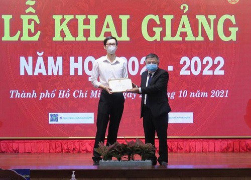Trở thành thủ khoa đại học vì say mê ... thằn lằn, chuột
