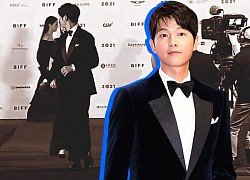 Song Joong Ki - Jeon Yeo Bin revealed clear dating evidence on the red carpet of the Busan International Film Festival