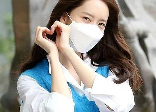 Bao năm giữ vững ngôi vị fashionita, Yoona bỗng dưng mất điểm vì trang phục lôi thôi, rườm rà