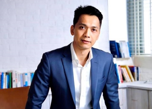Thêm loạt ảnh chất lượng của Chủ tịch ACB - Trần Hùng Huy: Lên vest thì bảnh, xuống vest bỗng lãng tử "mlem" quá trời