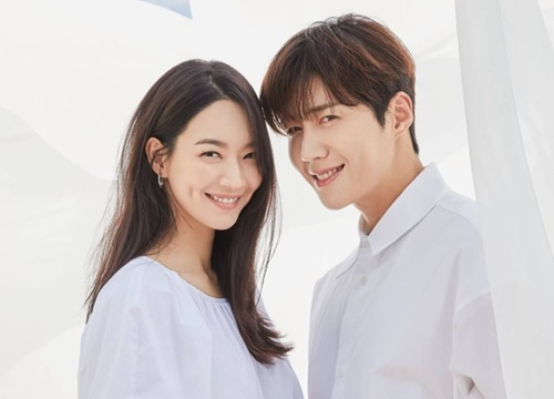 Shin Min Ah bị liên lụy khi Kim Seon Ho dính "phốt", phải làm một điều khiến netizen tiếc nuối