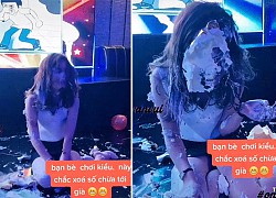 Trâu "điên" bất chợt lao vào nhà người dân húc người, phá tan chiếc xe nôi khiến netizen thót tim