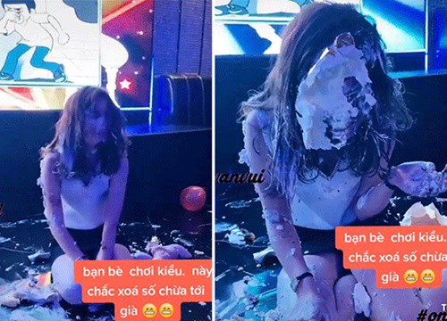 Trâu "điên" bất chợt lao vào nhà người dân húc người, phá tan chiếc xe nôi khiến netizen thót tim