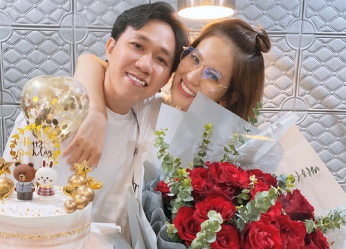 Bạn gái thẳng tay làm 1 hành động tuyệt tình với Anh Đức giữa nghi vấn toang sau 1 năm hẹn hò?