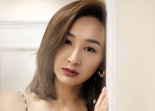 Cuộc sống của "nữ thần gợi cảm TVB" hiện ra sao sau ồn ào bạn trai phụ tình?