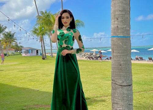 Hoa hậu Đỗ Hà diện áo dài hoạt tiết Rau má, tặng quà và đặc sản Việt Nam cho các thí sinh Miss World 2021