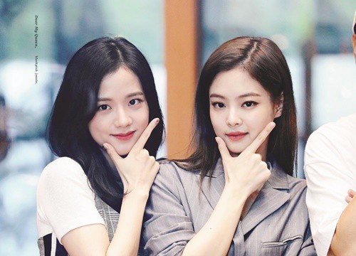 Jennie (BLACKPINK) bị phát hiện làm cameo ở phim của Jisoo, đặc điểm nhận diện không lẫn đâu được?