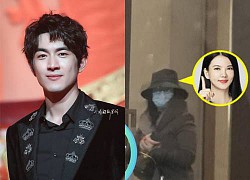 Lam Canh Tan revealed a photo of dating a strange girl, the richest MC in China went to a hotel with a young man after 2 weeks of divorce