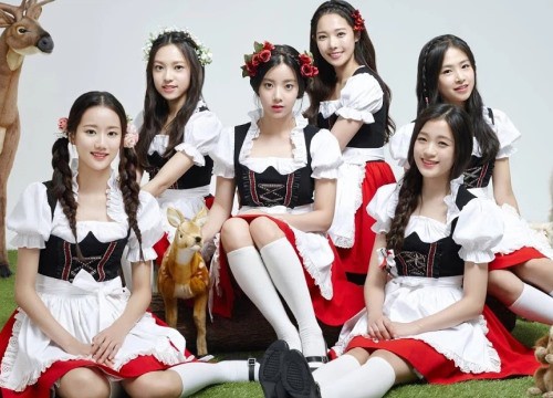 Nữ idol bị girlgroup bắt nạt đến mức cố tự tử, em trai phải viết tâm thư tố cáo, liệu có thành bê bối nội bộ tiếp theo sau T-ara, AOA?