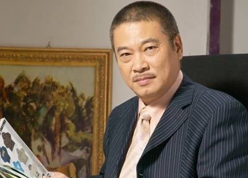 Bạn diễn tri kỷ Châu Tinh Trì bất ngờ nhập viện vì ung thư, netizen truyền nhau clip đau tim hôm chụp ảnh đầy xót xa