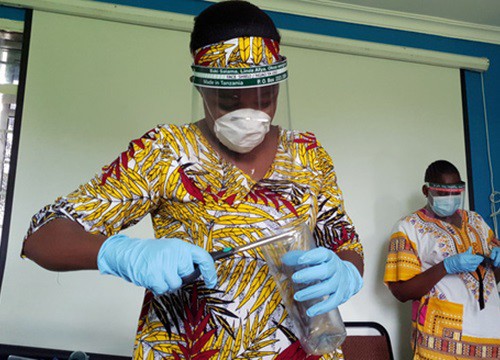 Cả thế giới khốn đốn vì COVID-19, Tanzania vẫn chống dịch bằng cầu nguyện