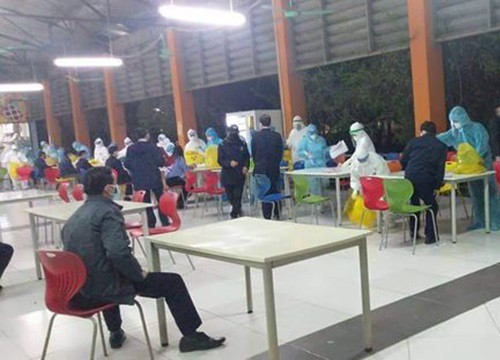 Trường ĐH ở Việt Nam mua 100.000 liều vắc xin Covid-19 cho sinh viên, giảng viên?