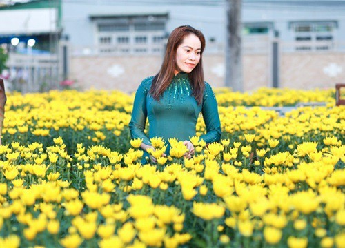 Áo Dài Mẫu Mẫu: Sự dung hòa hoàn hảo của truyền thống và hiện đại