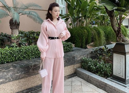 Rich kid Trinh Hoàng mua cả lố túi Chanel như gom hàng "trăm rưỡi, trăm bảy" trên mạng