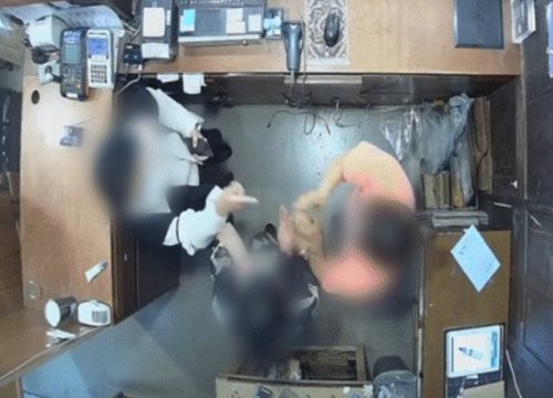 Vợ đại sứ Bỉ tại Hàn Quốc tát chủ tiệm quần áo