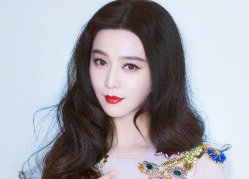 Cuộc sống sau khi dính lệnh "phong sát" dàn sao Hoa ngữ: Từ "nữ hoàng thảm đỏ" lừng lẫy đến các sao kém tên tuổi cũng phải dùng "chiêu" để mưu sinh