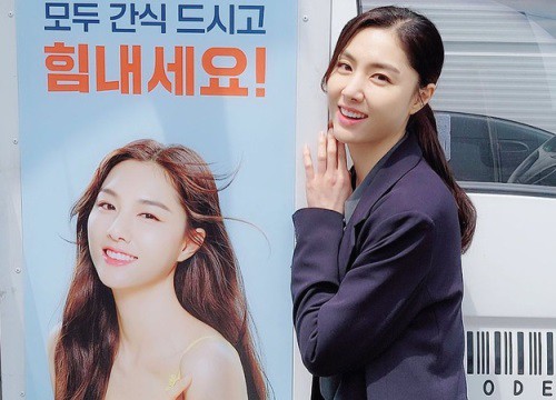 Hot nhất Naver: Sau 1 tháng bạn trai dính drama bị Seo Ye Ji điều khiển, mỹ nhân Hạ Cánh Nơi Anh đã có động thái đầu tiên