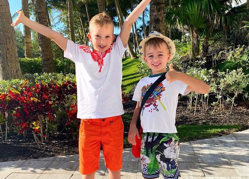 Làm blogger từ thời mẫu giáo, cặp đôi Alpha Kids này có khả năng kiếm hơn 800 tỷ đồng mỗi năm khiến nhiều người kinh ngạc