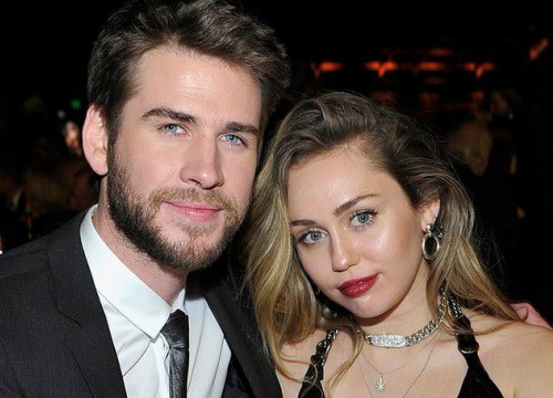 Miley Cyrus nhắc đến mối tình đẹp với Liam Hemsworth