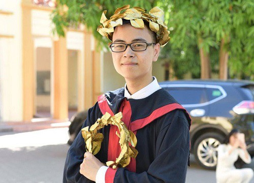 Quán quân Olympia đáp trả gay gắt khi bị chê học dốt, chỉ 1 dòng mà khiến dân tình hả dạ ghê