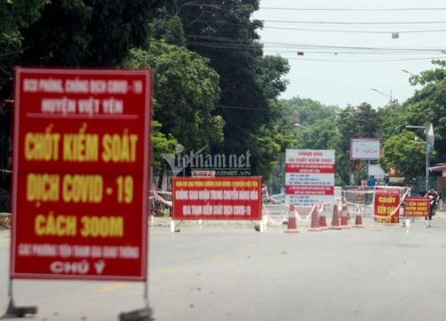 Chủ tịch tỉnh Bắc Giang phê bình 2 huyện để vi phạm phòng chống dịch Covid-19